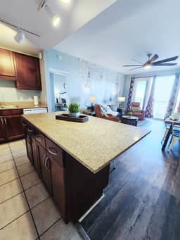 Laketown Wharf 1530 - Image 5