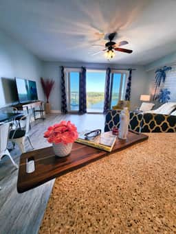 Laketown Wharf 736 - Image 2
