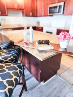 Laketown Wharf 736 - Image 4