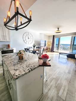 Laketown Wharf 633 - Image 2