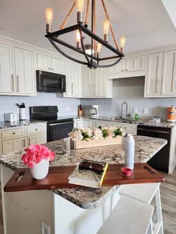Laketown Wharf 633 - Image 3