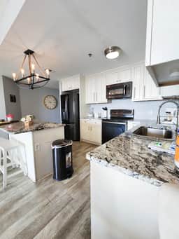 Laketown Wharf 633 - Image 5