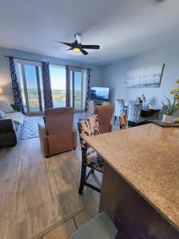 Laketown Wharf 1435 - Image 4