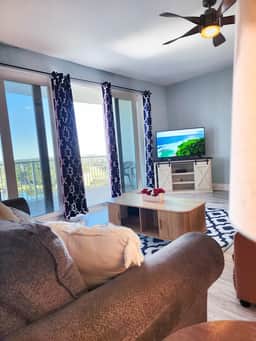 Laketown Wharf 1435 - Image 3
