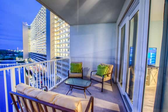 Laketown Wharf 630 - Image 1