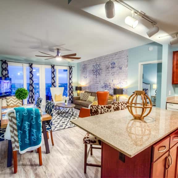 Laketown Wharf 929 - Image 1