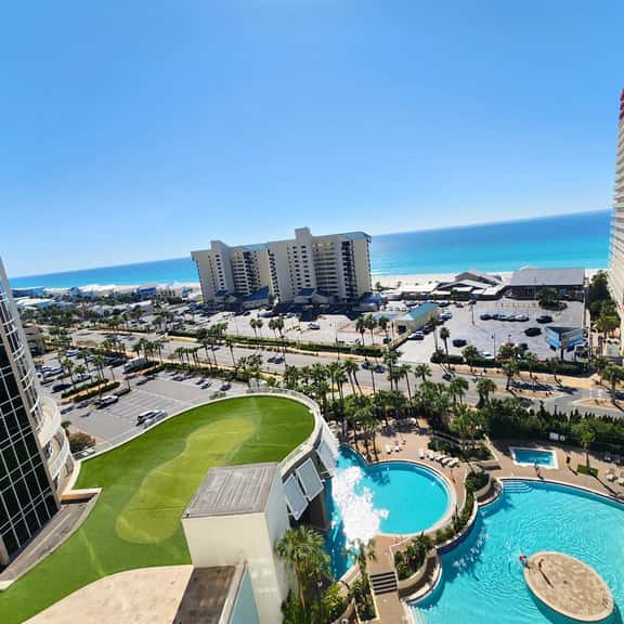 Laketown Wharf 1133 - Image 1