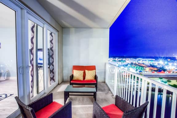 Laketown Wharf 929 - Image 5