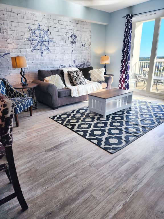 Laketown Wharf 1135 - Image 5