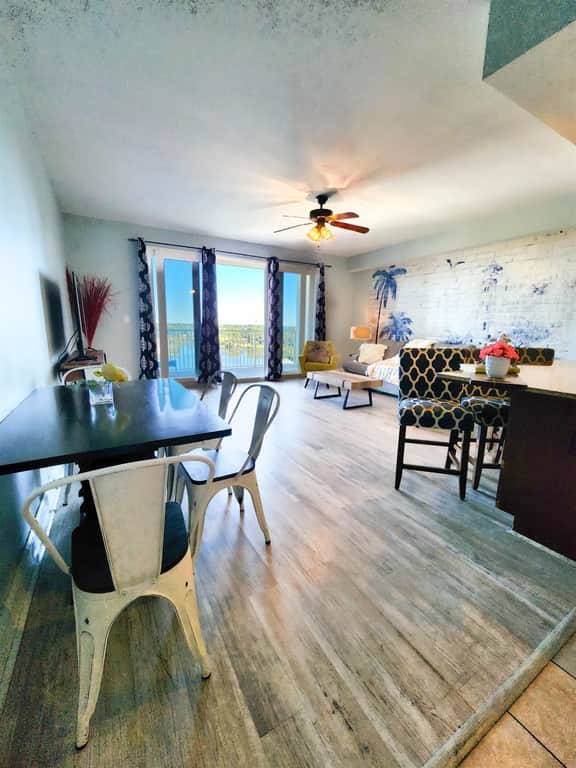 Laketown Wharf 736 - Image 3