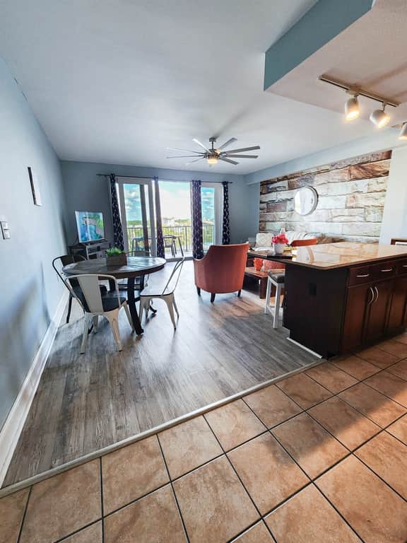 Laketown Wharf 416 - Image 4