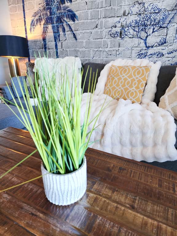 Laketown Wharf 728 - Image 3
