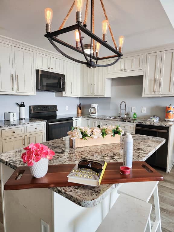 Laketown Wharf 633 - Image 3