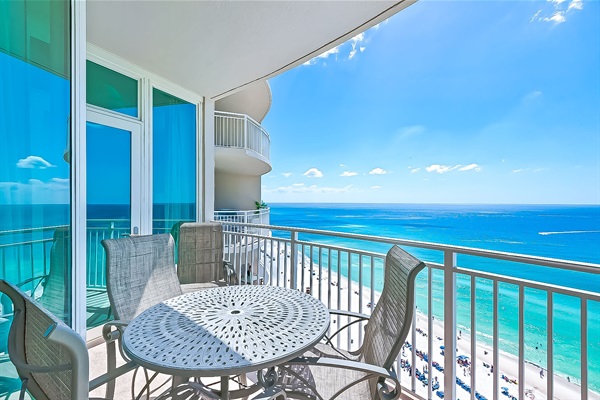 Beach Days and Bowling Nights: A perfect day at Laketown Wharf!